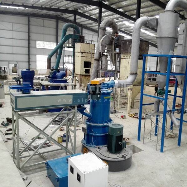 貴州某微粉工業(yè)公司  采購CSM1100-V重晶石磨粉機(jī)