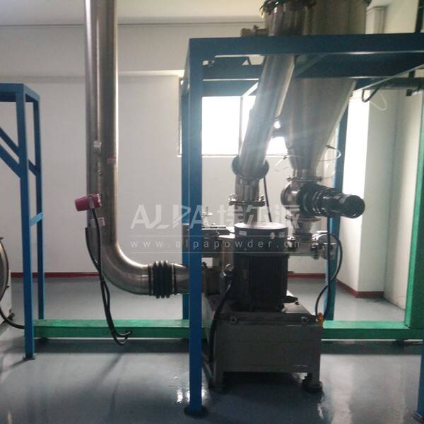 湖南某鋰科公司 購(gòu)買CSM510三元材料粉碎設(shè)備